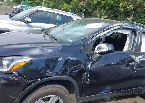 2022 Chevrolet Trax Awd Lt z USA, uszkodzony, nr VIN KL7CJPSM0NB567420